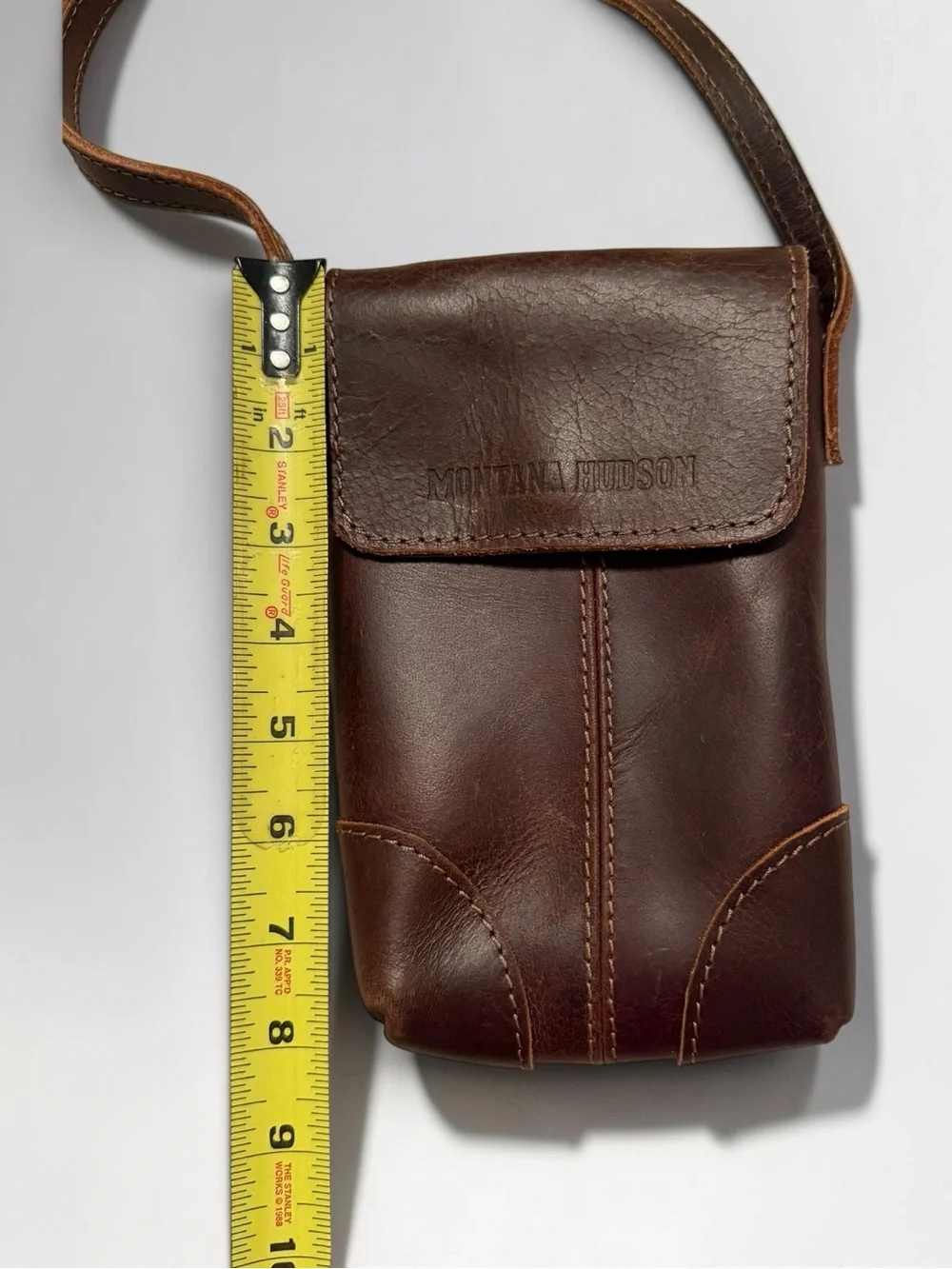 NEW Montana Hudson Leather Crossbody Bag Touchscreen Phone Pocket